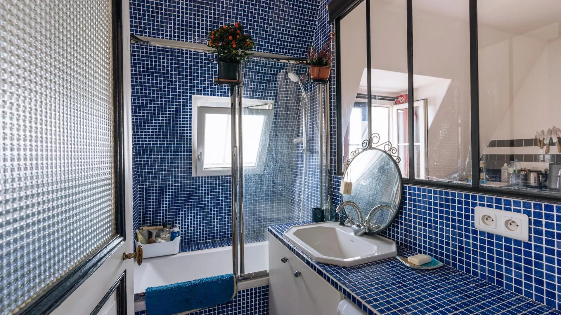 Amazing View 2Bd Apartment Montmartre! Paris